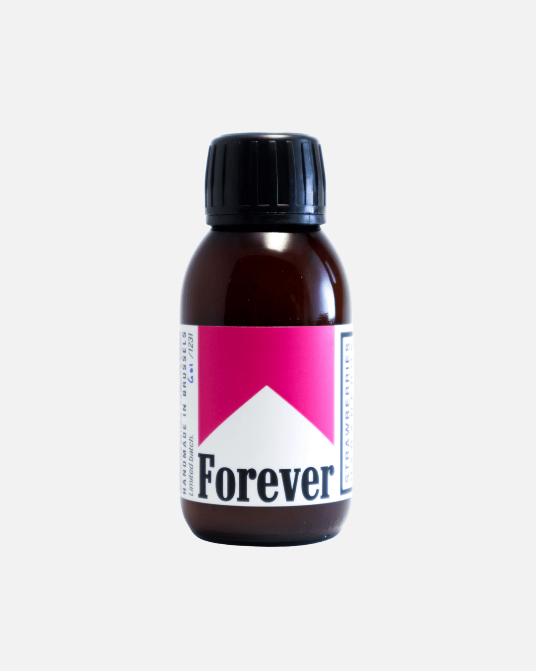 Braune Glasflasche mit pink-weißem Etikett der scharfen Sauce „Forever“ von Swet.